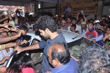 Mukunda Movie Hungama at Sandhya Theatre